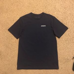 Patagonia Navy colored short sleeve t shirt